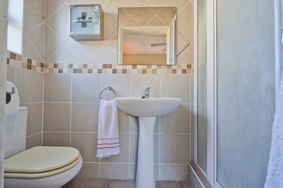 5 Bedroom Property for Sale in Seavale Eastern Cape